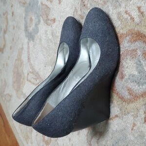 Beverly Feldman grey felt wedge